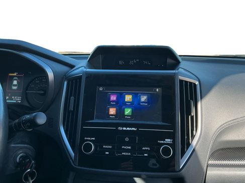 Used 2018 Subaru Crosstrek 2.0i Premium image 18