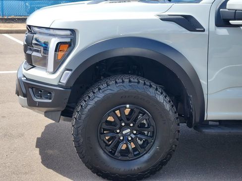 Used 2024 Ford F150 Raptor AWD/4WD image 9