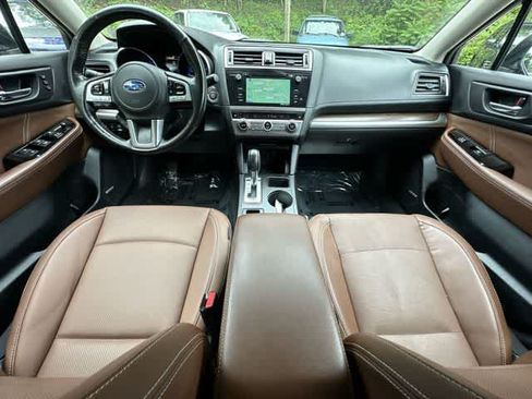 Used 2017 Subaru Outback 2.5i Touring w/ Popular Package #5A AWD/4WD image 21