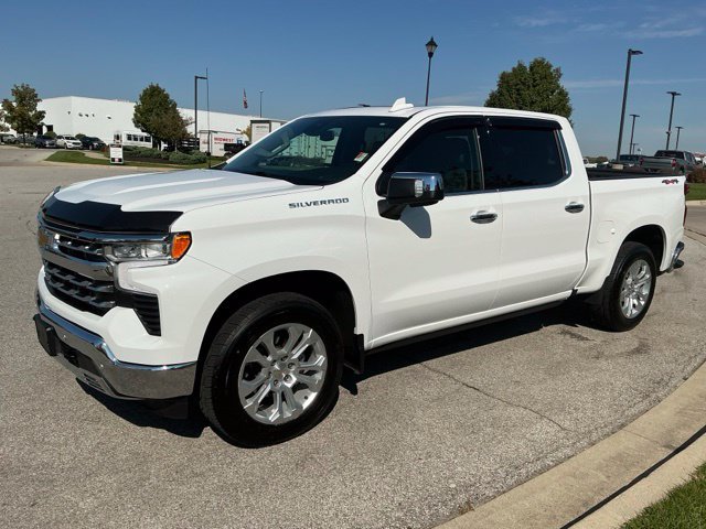 Used 2024 Chevrolet Silverado 1500 LTZ w/ LTZ Convenience Package II AWD/4WD image 3