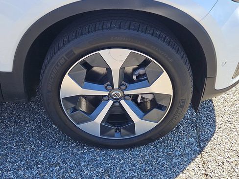 Used 2024 Volvo XC40 B5 Plus w/ Climate Package AWD/4WD image 10