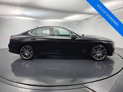 Used 2023 Genesis G70 2.0T RWD image 3