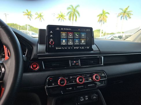 Used 2024 Honda Pilot Touring image 19