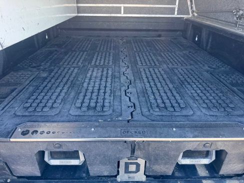 Used 2018 Ford F150 XLT AWD/4WD image 42