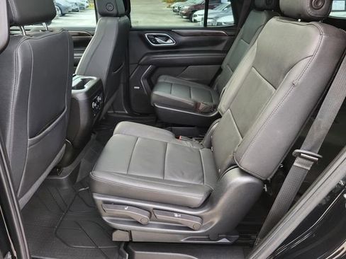 Used 2023 Chevrolet Tahoe Z71 w/ Luxury Package image 12