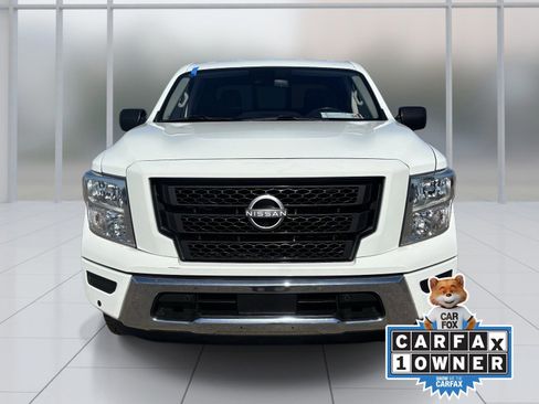 Used 2023 Nissan Titan SV w/ SV Convenience Package RWD image 9