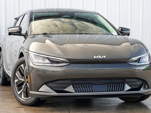 Used 2024 Kia EV6 Wind w/ Wind Technology Package image 2