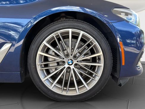 Used 2018 BMW 530i w/ Premium Package RWD image 23