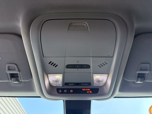 Used 2021 Chevrolet Equinox LT FWD image 21