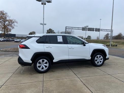 Used 2024 Toyota RAV4 LE image 11