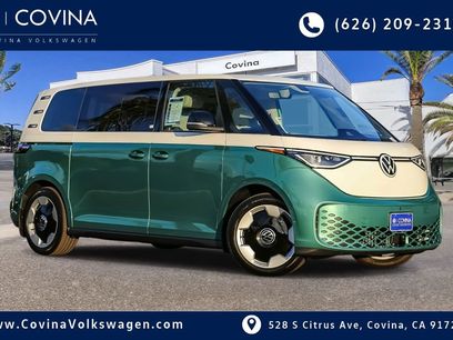 New 2025 Volkswagen ID. Buzz Pro S Plus