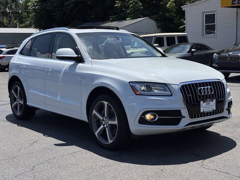 Used 2016 Audi Q5 3.0T Premium Plus w/ Technology Package AWD/4WD image 2