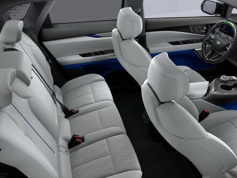 New 2025 Cadillac Optiq Sport 2 image 27