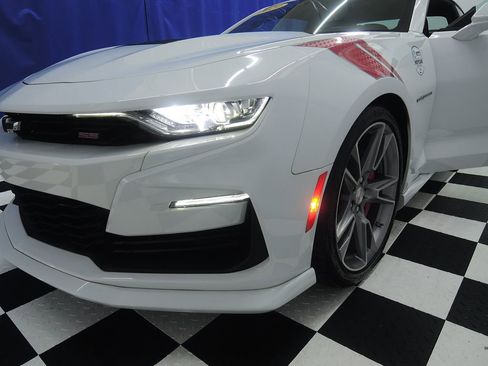 Used 2019 Chevrolet Camaro SS w/ LPO, Ground Effects Package RWD image 37