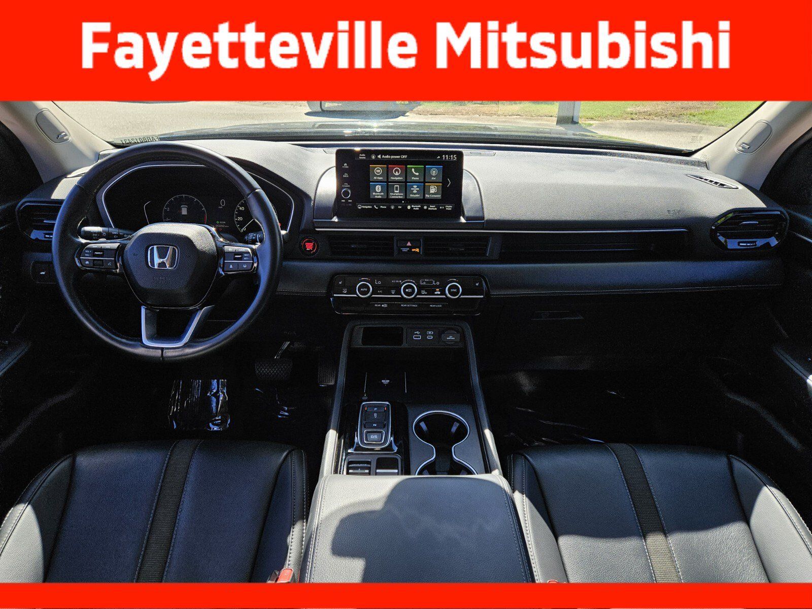 Used 2024 Honda Pilot Touring image 13