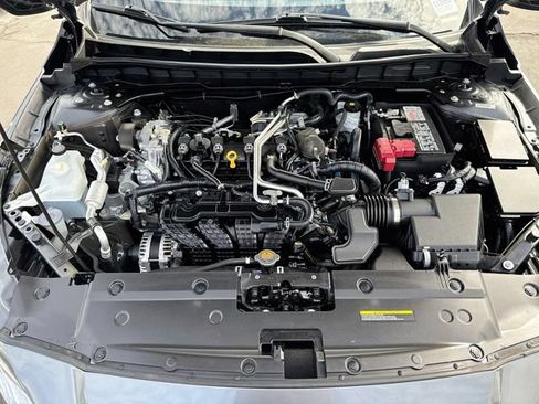 Used 2024 Nissan Altima 2.5 SV FWD image 27