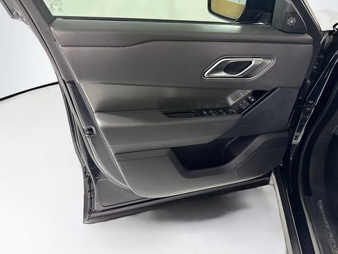 Used 2023 Land Rover Range Rover Velar S AWD/4WD image 24
