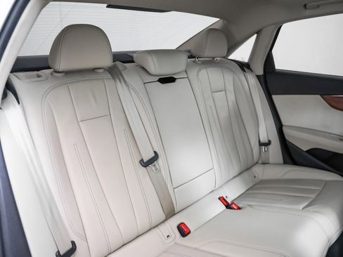 Used 2022 Audi A4 2.0T Premium w/ 18" Wheel Package image 10