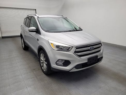 Used 2017 Ford Escape Titanium image 13
