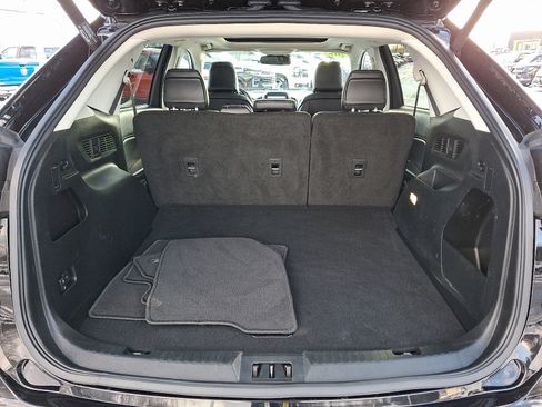 Certified 2022 Ford Edge SEL w/ Convenience Package image 29