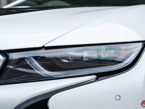 Used 2014 BMW i8 image 46