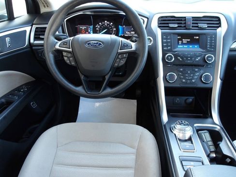 Used 2018 Ford Fusion S FWD image 12