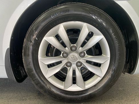 Used 2012 Hyundai Sonata GLS image 25