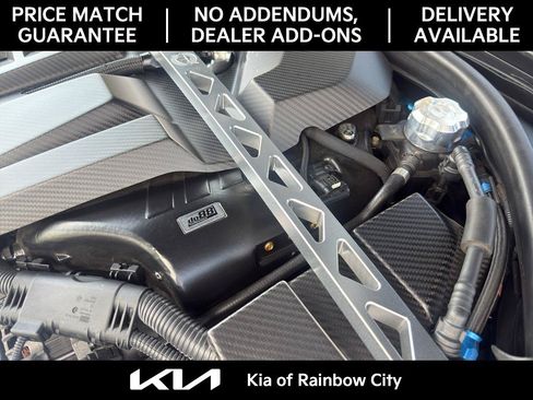 Used 2022 BMW M4 xDrive Competition w/ Executive Package AWD/4WD image 4