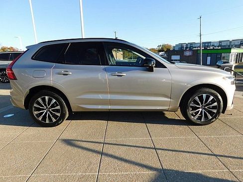 Certified 2025 Volvo XC60 B5 Plus image 7