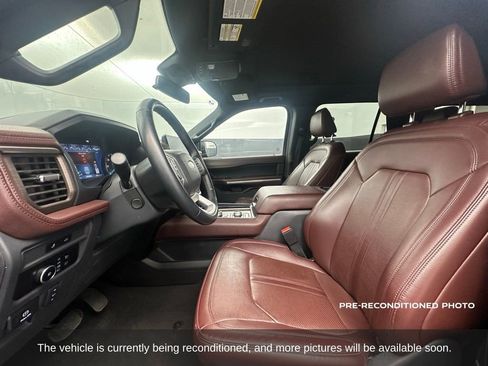 Used 2024 Ford Expedition Max Limited image 11