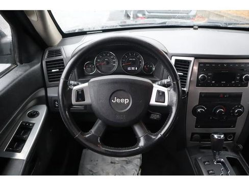 Used 2008 Jeep Grand Cherokee Laredo image 8