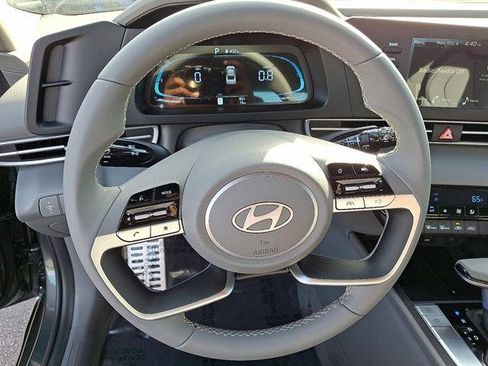 New 2025 Hyundai Elantra Sport image 9