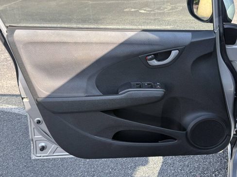 Used 2013 Honda Fit image 16
