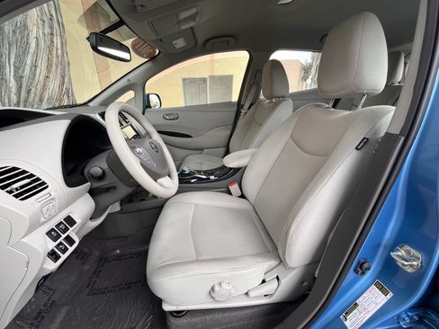 Used 2011 Nissan Leaf SL FWD image 10