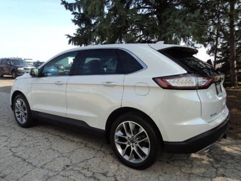 Used 2018 Ford Edge Titanium w/ Technology Package image 2