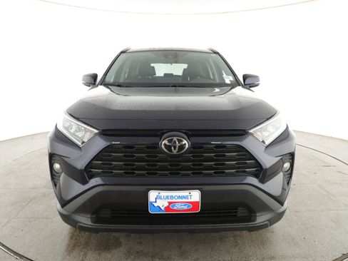 Used 2021 Toyota RAV4 XLE Premium FWD image 2