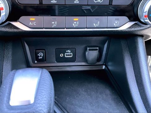 Used 2024 Nissan Sentra S FWD image 33