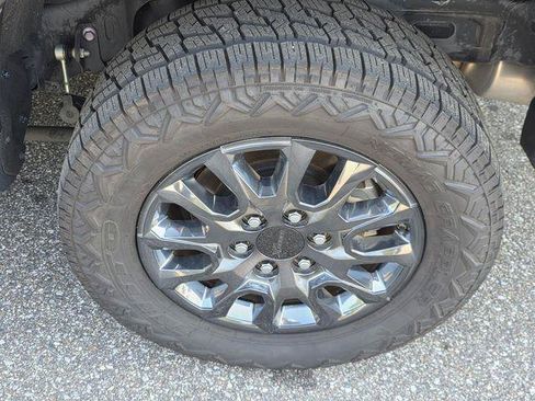 Certified 2025 Toyota 4Runner SR5 RWD image 34