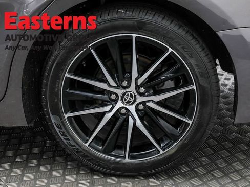 Used 2024 Toyota Camry SE image 32