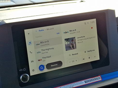 Certified 2025 Toyota Tacoma TRD Sport image 17