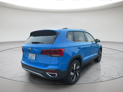 Used 2024 Volkswagen Taos SEL AWD/4WD image 7