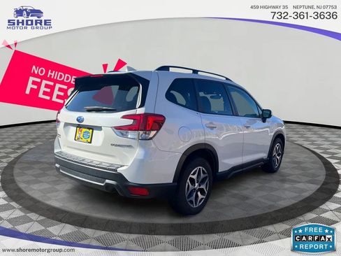 Used 2020 Subaru Forester Premium image 6