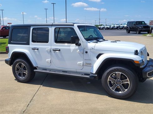 Used 2023 Jeep Wrangler Unlimited Sahara w/ Dual Top Group image 6