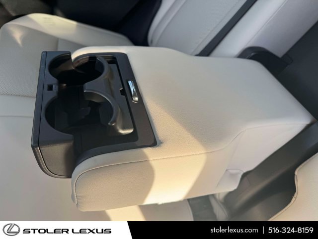 Used 2020 Lexus RX 450h AWD w/ Premium Package image 16
