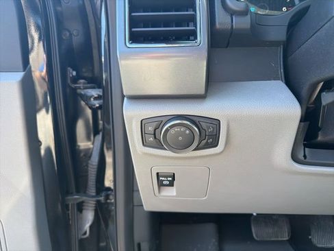 Used 2020 Ford F150 XLT image 20