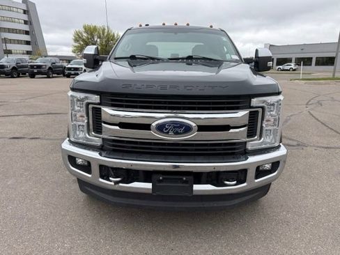 Used 2018 Ford F250 XLT w/ XLT Premium Package AWD/4WD image 5