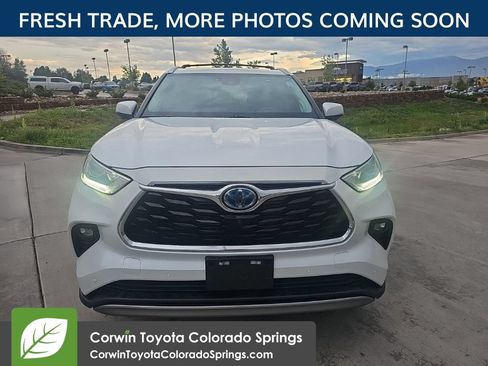 Used 2023 Toyota Highlander Platinum AWD/4WD image 10