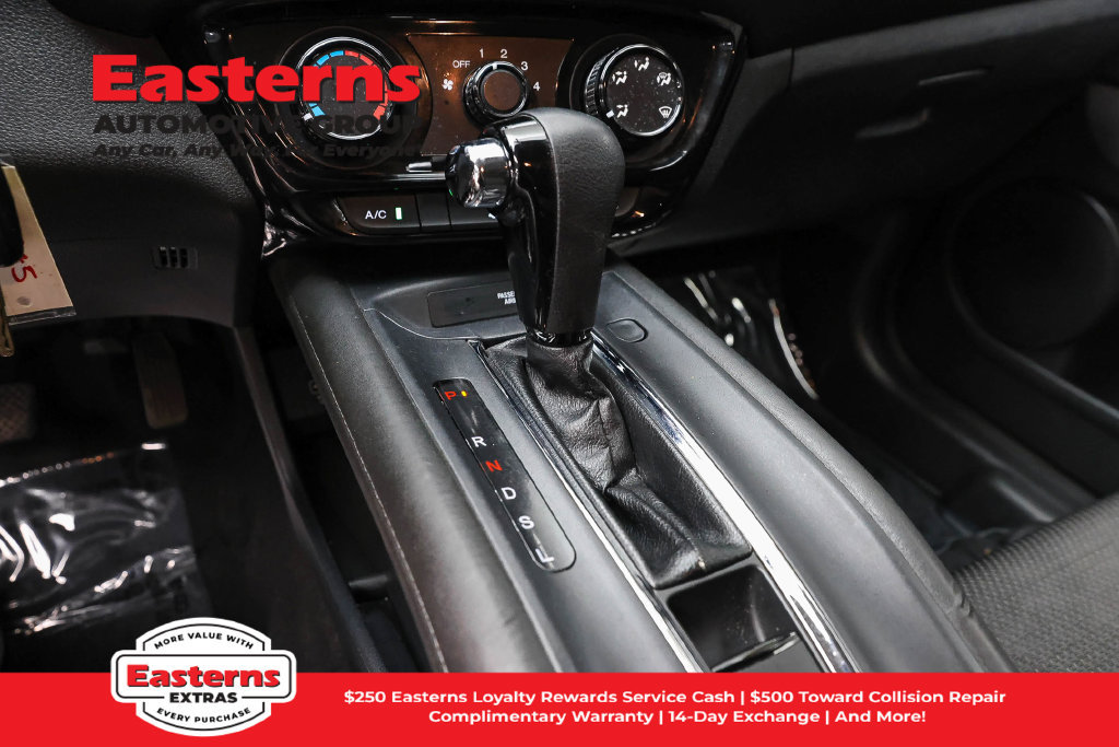 Used 2021 Honda HR-V LX image 13