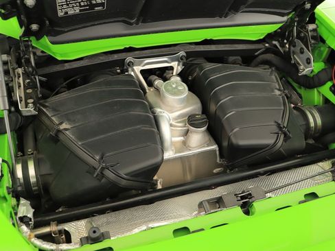 Used 2022 Lamborghini Huracan EVO RWD image 31