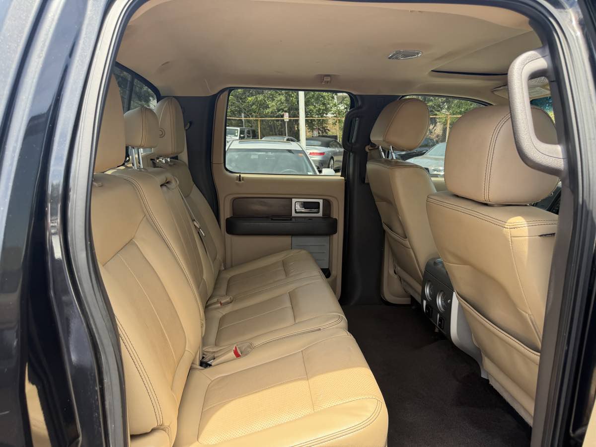 Used 2014 Ford F150 Lariat w/ Equipment Group 502A Luxury RWD image 22